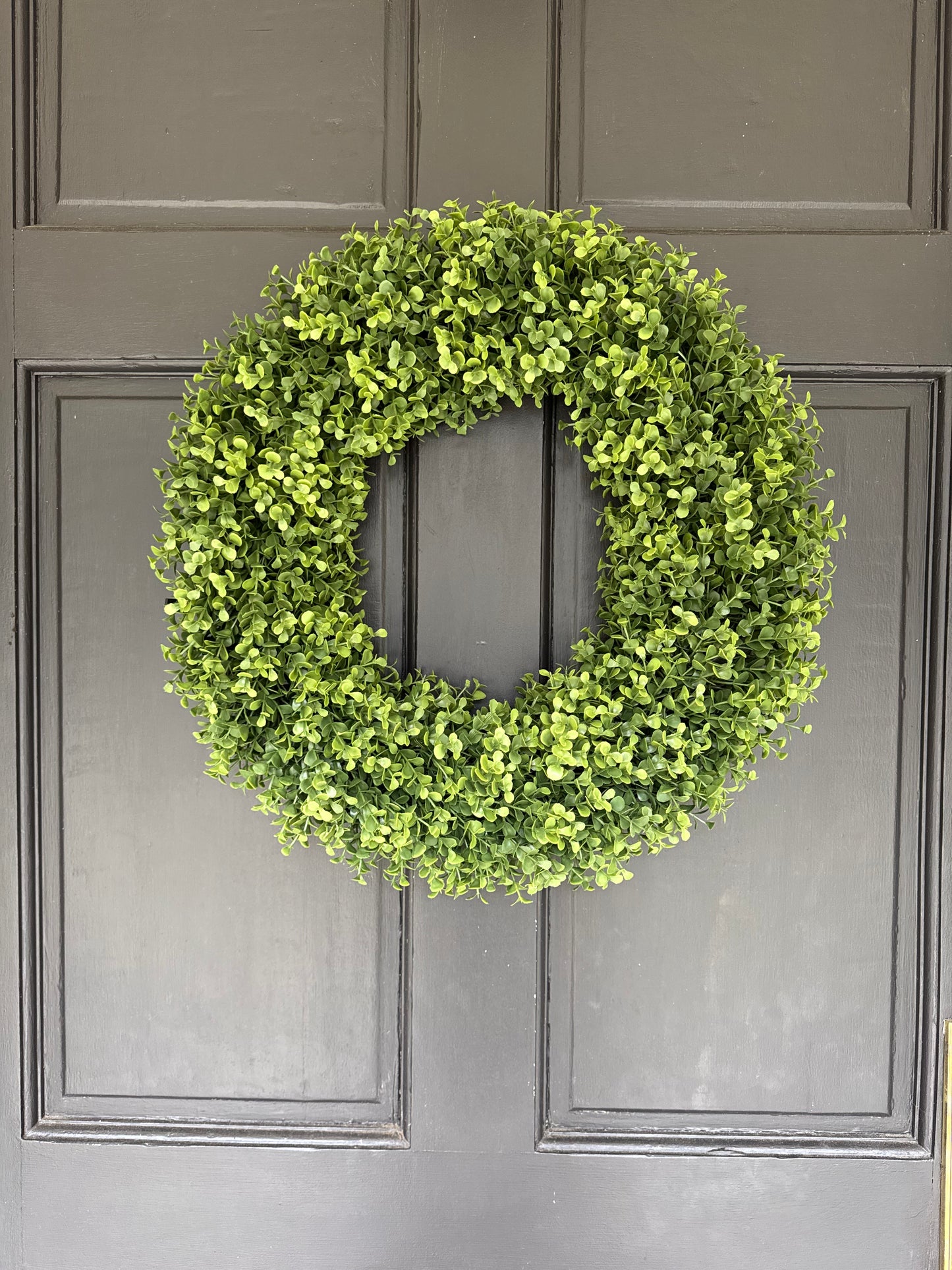 The Classic Boxwood Wreath