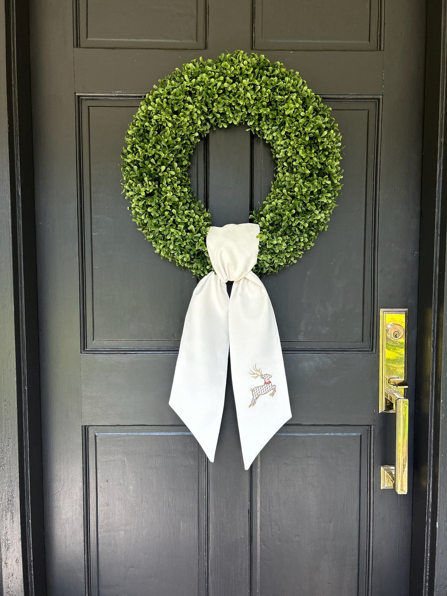 Reindeer Wreath Sash